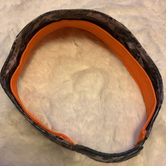 Hard to find Guy Harvey visor fishing hat, velcro back, largemouth bass pattern - Picture 3 of 5